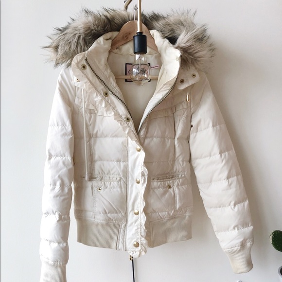 Juicy Couture Jackets & Blazers - 🆕 Juicy couture white down jacket